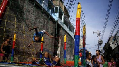Crianças no Rio de Janeiro.