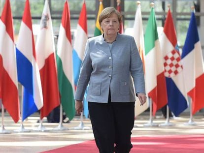 A chanceler da Alemanha, Angela Merkel, em sua chegada à cúpula.