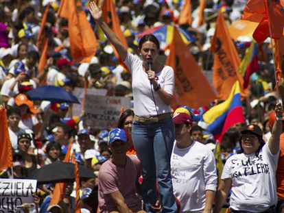 A oposição venezuelana exibe força e unidade contra a repressão