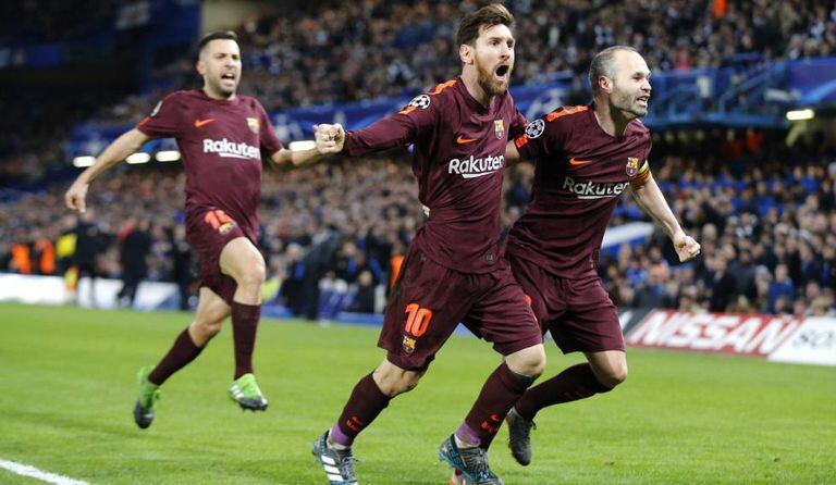 Messi, com um passe de Iniesta, quebrou o jejum contra o Chelsea em Londres.