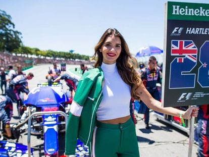 Uma ‘grid girl’ no Grande Prêmio Brasil de 2017