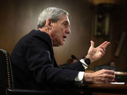 O promotor especial Robert Mueller durante uma audiência no Senado.