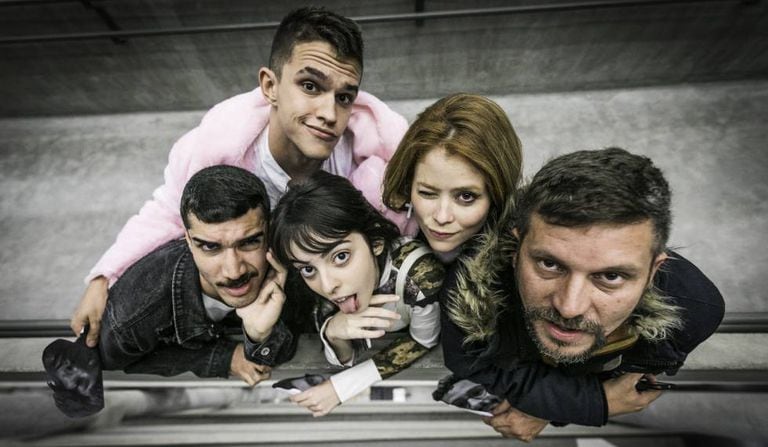 Douglas Layme, Davi Xavier, Isabelle Strobel, Sofia de Carvalho e Aslan Cabral, do coletivo Saquinho de Lixo.