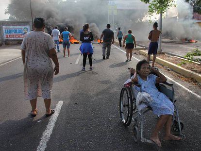 Protestos em Maracaibo em repúdio ao racionamento de energia elétrica obrigado pela seca.
