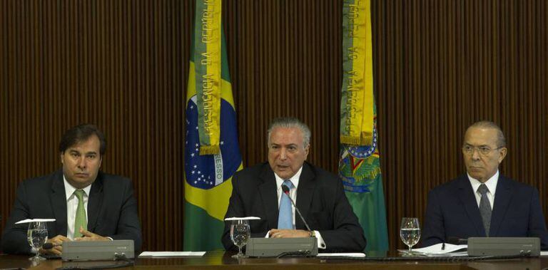 Rodrigo Maia, Michel Temer e Eliseu Padilha.