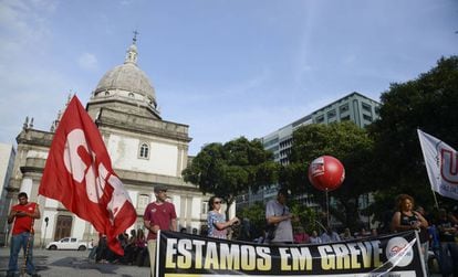 Sindicalistas em ato no Rio de Janeiro em novembro.