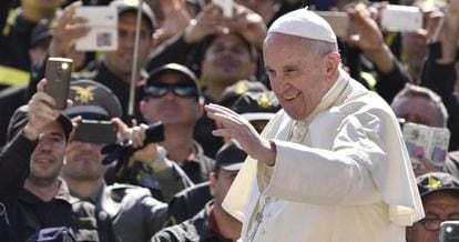 O papa, no sábado, na Praça de São Pedro, no Vaticano.