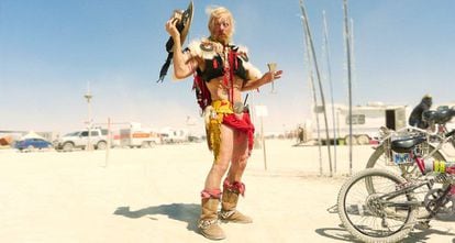 'The Cowboy', um frequentador assíduo do Burning Man.