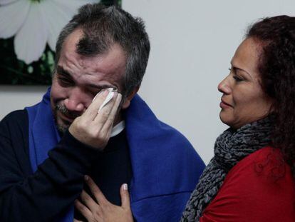 John Jairo Guzmán, são e salvo na Colômbia, no reencontro com sua esposa