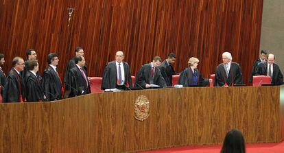 Ministros do TSE no julgamento da chapa Dilma-Temer em junho