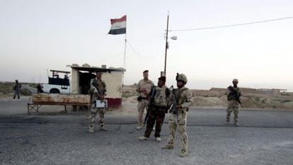 Soldados iraquianos em Arar, perto da fronteira com a Arábia Saudita.