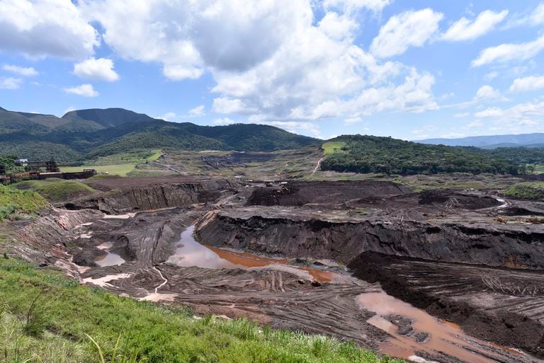 Barragem da Mina do Córrego do Feijão, um ano após a tragédia.