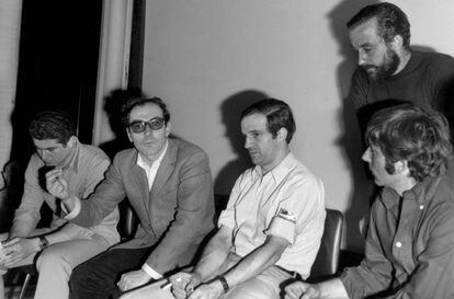 Berri, Godard, Truffaut, Polanski e Malle (de pé), durante a entrevista coletiva